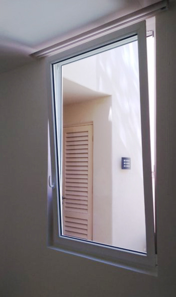 ventana oscilobatiente de PVC aislante de ruido