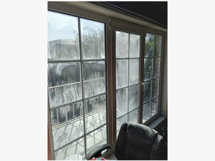 Cambio de vidrios dobles empañados en ventanas de PVC